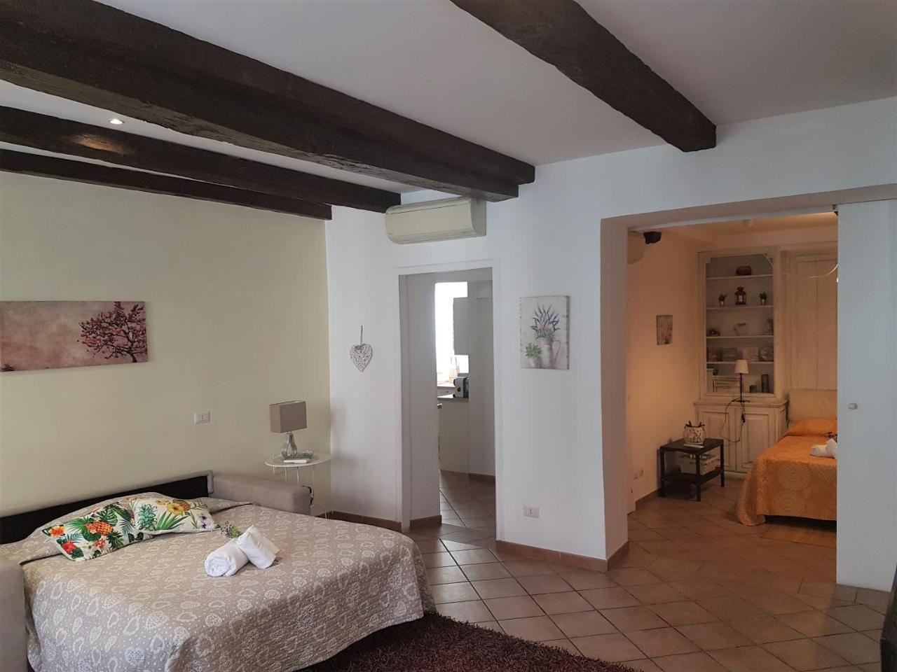 Il Salotto Di Via Giulia Apartment Rome Exterior photo